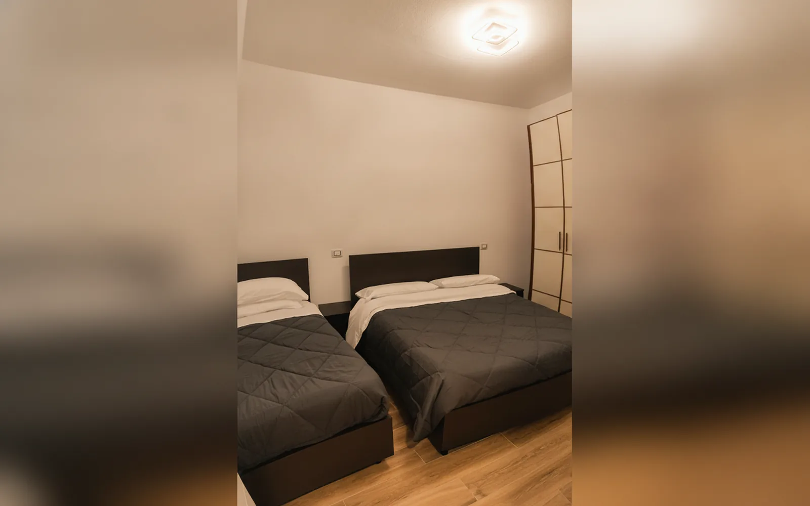 Camera con bagno privato — La Casa In Fiera, Pero (Lombardia) (foto 4)